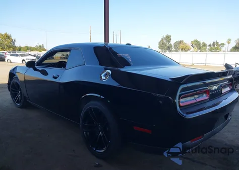 2022 Dodge Challenger R/T из США, поврежденный, VIN 2C3CDZBT0NH105139